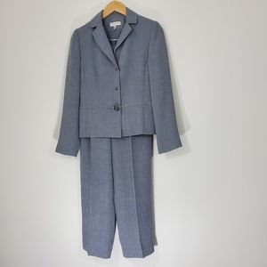 Amanda Smith Gray Pant Suit, Size 6P